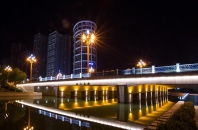 天橋照明亮化工程設(shè)計(jì)，點(diǎn)綴城市夜景燈光